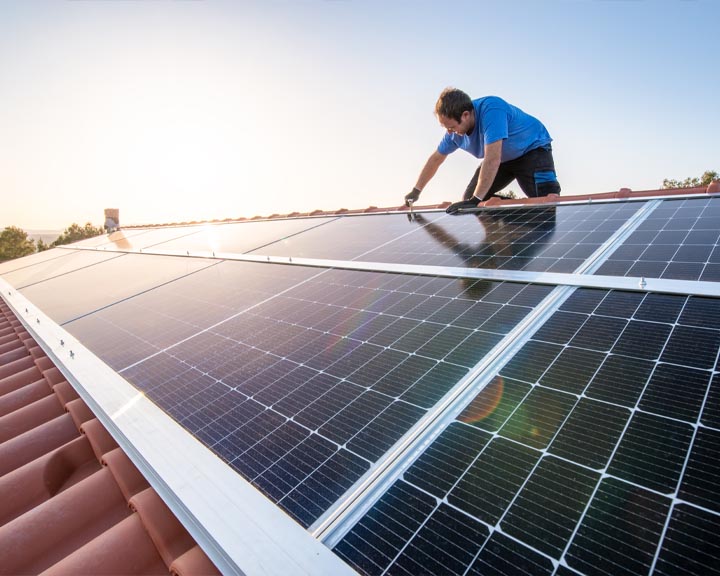 Pourquoi s’équiper de panneaux solaires photovoltaïques ?